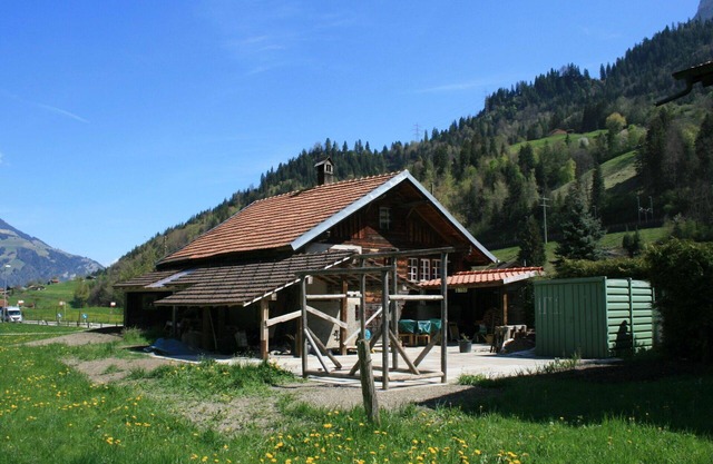 Cosy apartment for 4 guests with WIFI, balcony and pets allowed