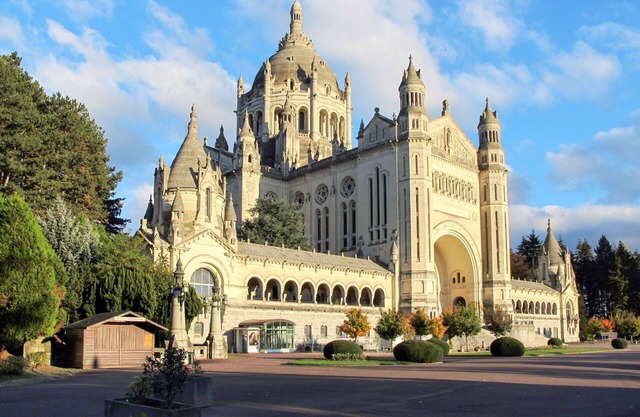 Cosy apartment in villa for 6 guests with pool, WIFI, TV, patio and pets allowed