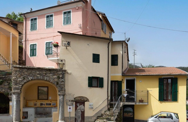 Cosy apartment in villa for 8 people with WIFI, TV, patio and pets allowed