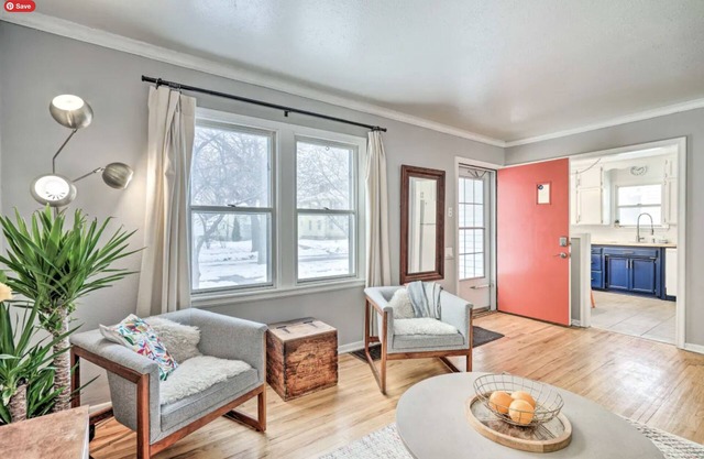 Cosy, Convenient, Converted Cottage Perfectly Situated Close To Everything