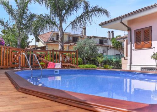 Cosy Villa in Ladispoli with Private Pool