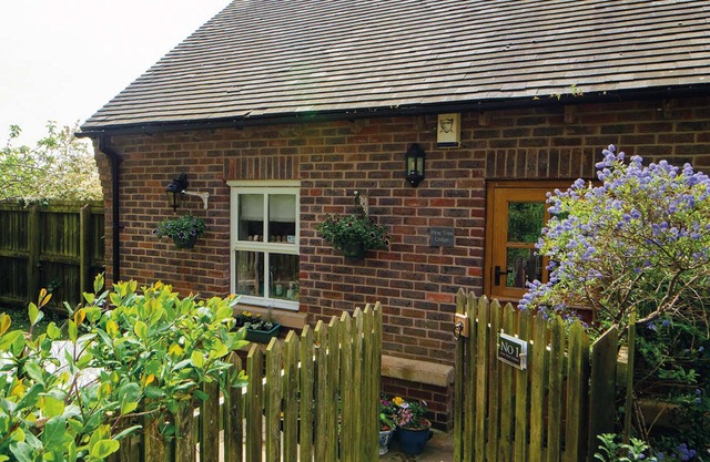 Cottage 1 | Pine Tree Lodge Bridgnorth