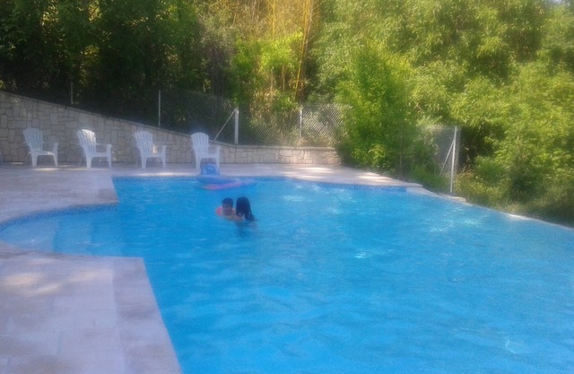 Cottage 2-5 pers in the outbuildings of Château Marith (Pool, restaurant .)