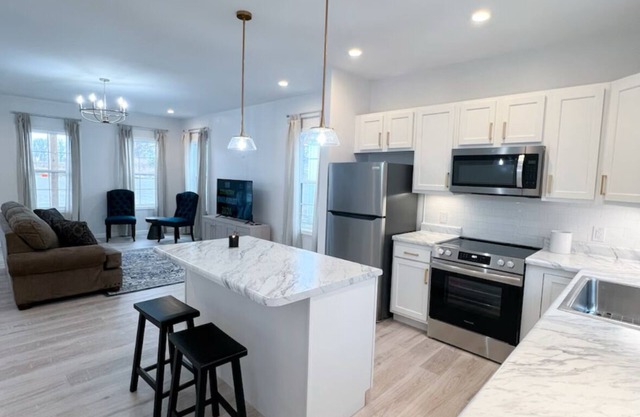 Cottage 4 at MeadowView- near cave run lake!