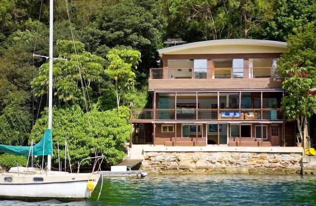 Cottage Point - Paradise Found - Deep Waterfront (Sleeps 10 - 12)