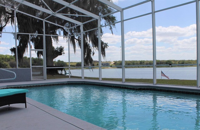 Cottage Retreat on Blue Lake