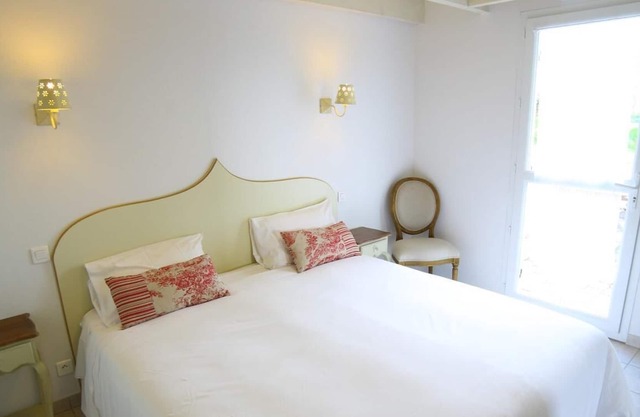 Cottage-Standard-Ensuite-Park view