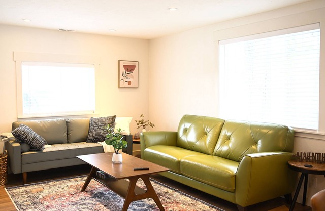 Cottage Style Bungalow-Entire House-Spokane