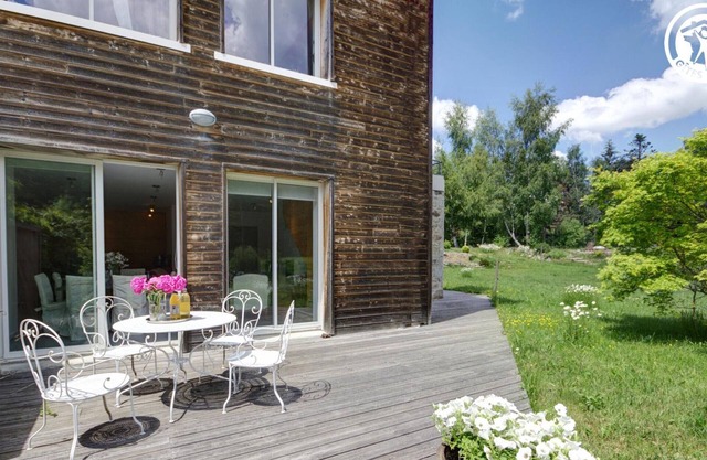 Cottage with Spa and Terrace in the Heart of Pilat