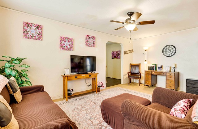 Cottage w/Furnished Deck: 1 Mi to Dtwn Craig!