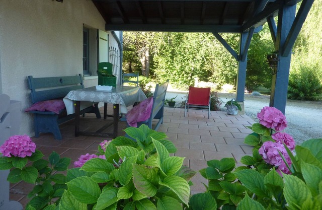 Country studio