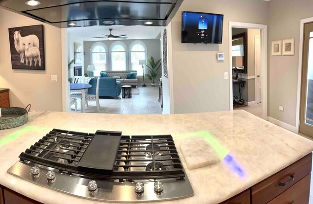 Country Club Estate close to NAS - EV charger