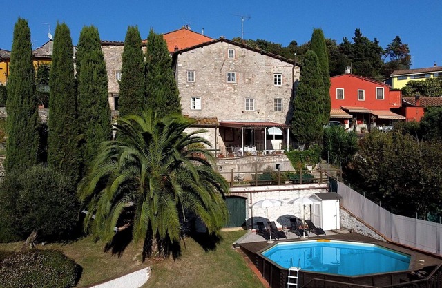 Country House/Farm House in Chiatri with 4 bedrooms sleeps 8