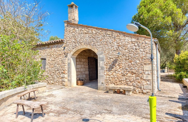 Country House 'Pizzola' with Private Terrace, Wi-Fi and Air Conditioning