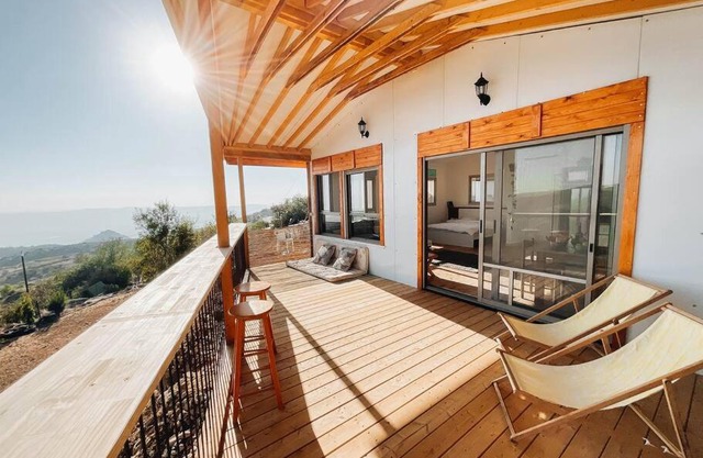 Couple's Gem near Mount Hermon - Saropela