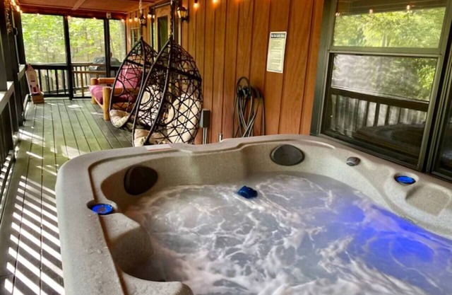 Couples & Small Families: Modern, Cozy & Relaxing