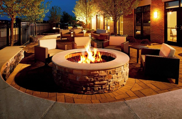Courtyard by Marriott Hamilton