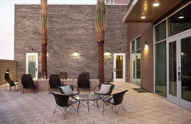 Courtyard by Marriott Mesa At Wrigleyville West