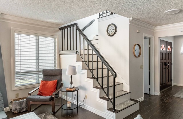 Covello 3 Br W/Backyard North Hollywood 3 Bedroom Home by RedAwning