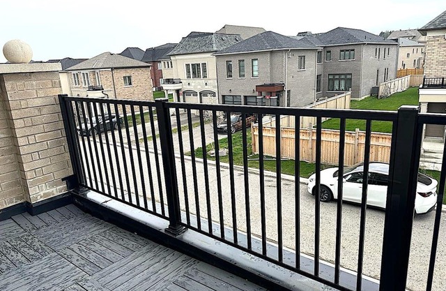 Cozy 1-bedroom apartment in wonderful Richmond Hill with AC, WiFi