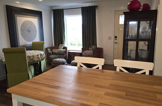 Cozy 1-bedroom in NW Salem across from Mission State Park, close to wineries!