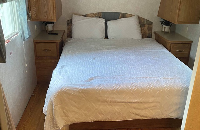 Cozy 1-bedroom mobile home with WiFi, AC in wonderful Miami