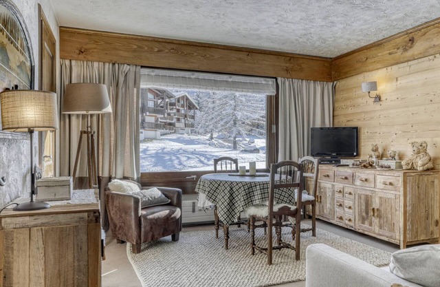 Cozy 1-BR Apt for 4 near Ski Slopes and Golf - Megeve Mont d'Arbois