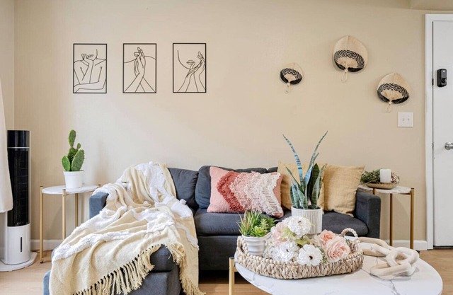 Cozy 1BR Near SeaTac + Work Friendly + Fast Wifi