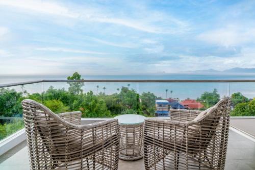 Cozy 2-Bed Apt by the Sea Beach - KBR37