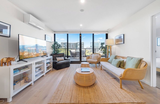 cozy 2BR with free parking & wifi
