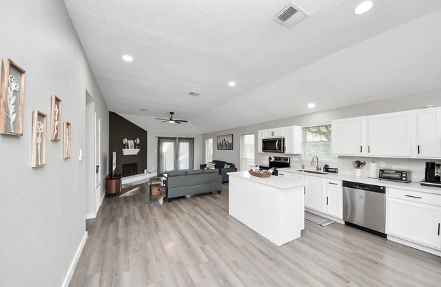 Cozy 3-bedroom bungalow in Richmond, TX