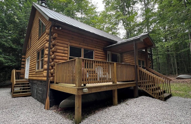 Cozy 3-bedroom cabin in Leeper with WiFi