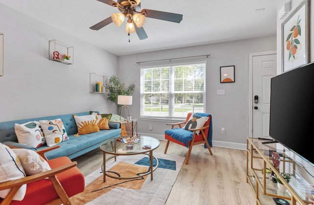 Cozy 3BR Home l Big Backyard l Pet-Friendly