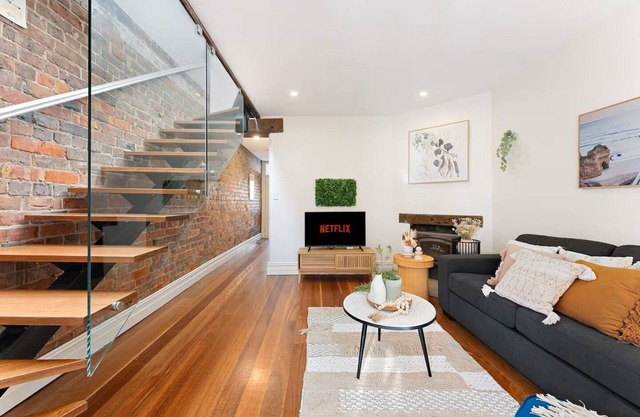Cozy 3BR: Near CBD, Fish Market & Darling Harbour