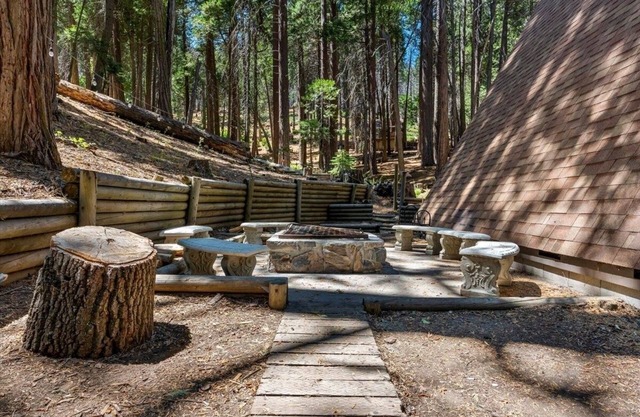Cozy 4-bedroom cabin in awesome Wofford Heights with WiFi