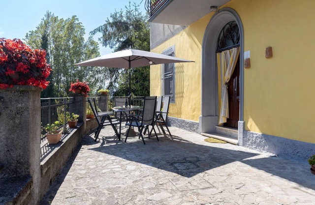 Cozy apartment in Castelvecchio Pascoli