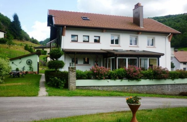 "Cozy Apartment for 4 with Private Terrace, Near Ski Resort – La Bresse"