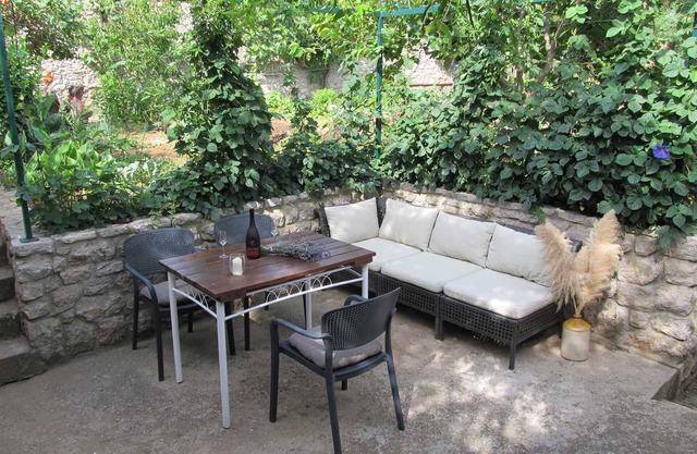 Cozy apartment for two with a pet-friendly environment