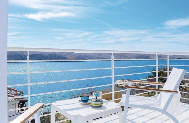 Cozy apartment in Miskovici with WiFi