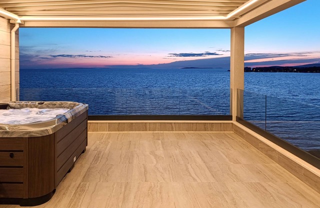 Cozy apartment in Povljana with WiFi