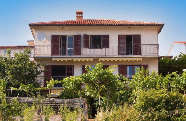 Cozy apartment in Pula with kitchen