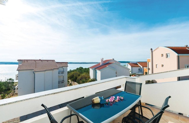 Cozy apartment in Vidalici with WiFi