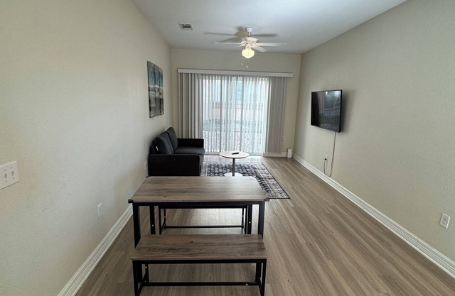Cozy apartment in welcoming Cedar Park with WiFi, AC, fitness room