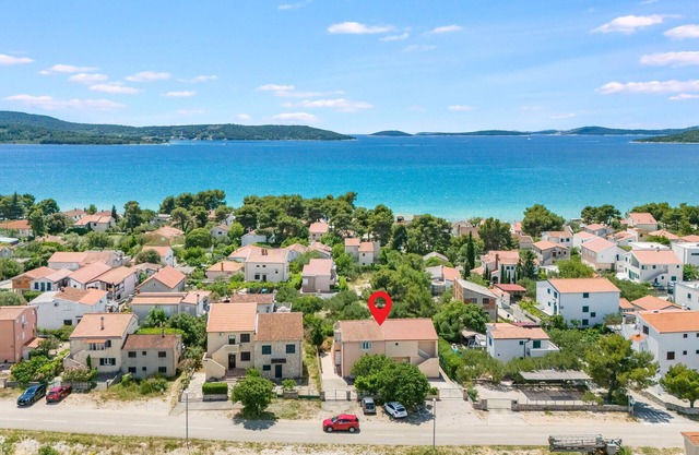 Cozy apartment in Zaton with WiFi