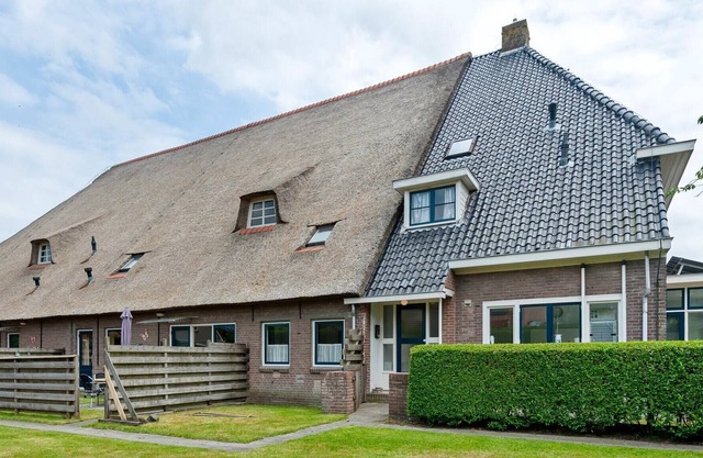 Cozy Apartment near Lake in Arum