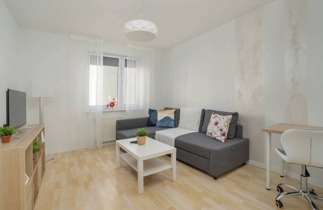 Cozy Apartment Remote Work