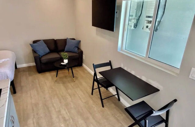 Cozy apartment with WiFi and AC in charming El Cajon San Diego