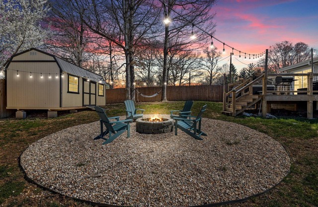Cozy Asheville Home/Hot Tub/Fire Pit! Discount for week-long stays!