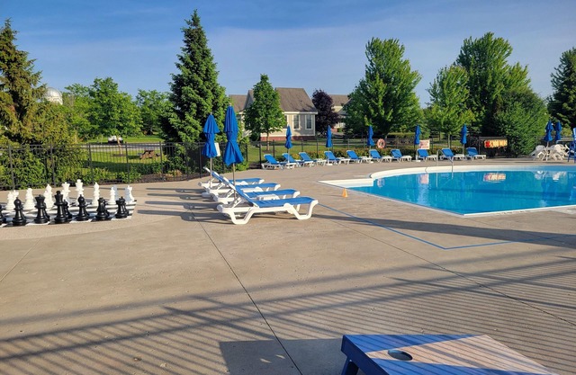 Cozy Autumn Escape in PEC - Fall Foliage, Wineries, Pumpkinfest!