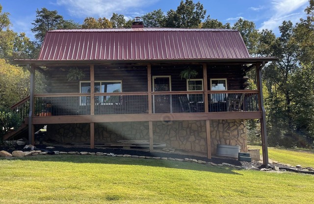 Cozy Cabin near Knoxville